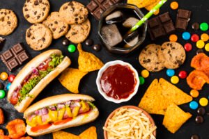Governo do Reino Unido vai proibir a propaganda de junk food