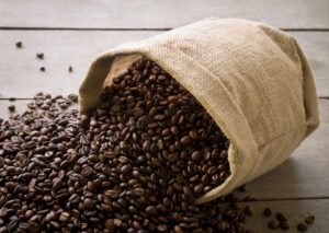 Operação retira mais de 2,4 toneladas de café impróprio 