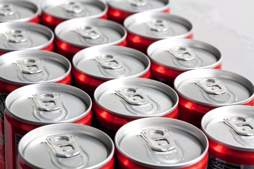 Latas de alumínio conquistam espaço: do vinho à água mineral
