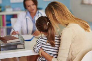 Intoxicação alimentar deixa milhares de doentes em escolas na Indonésia